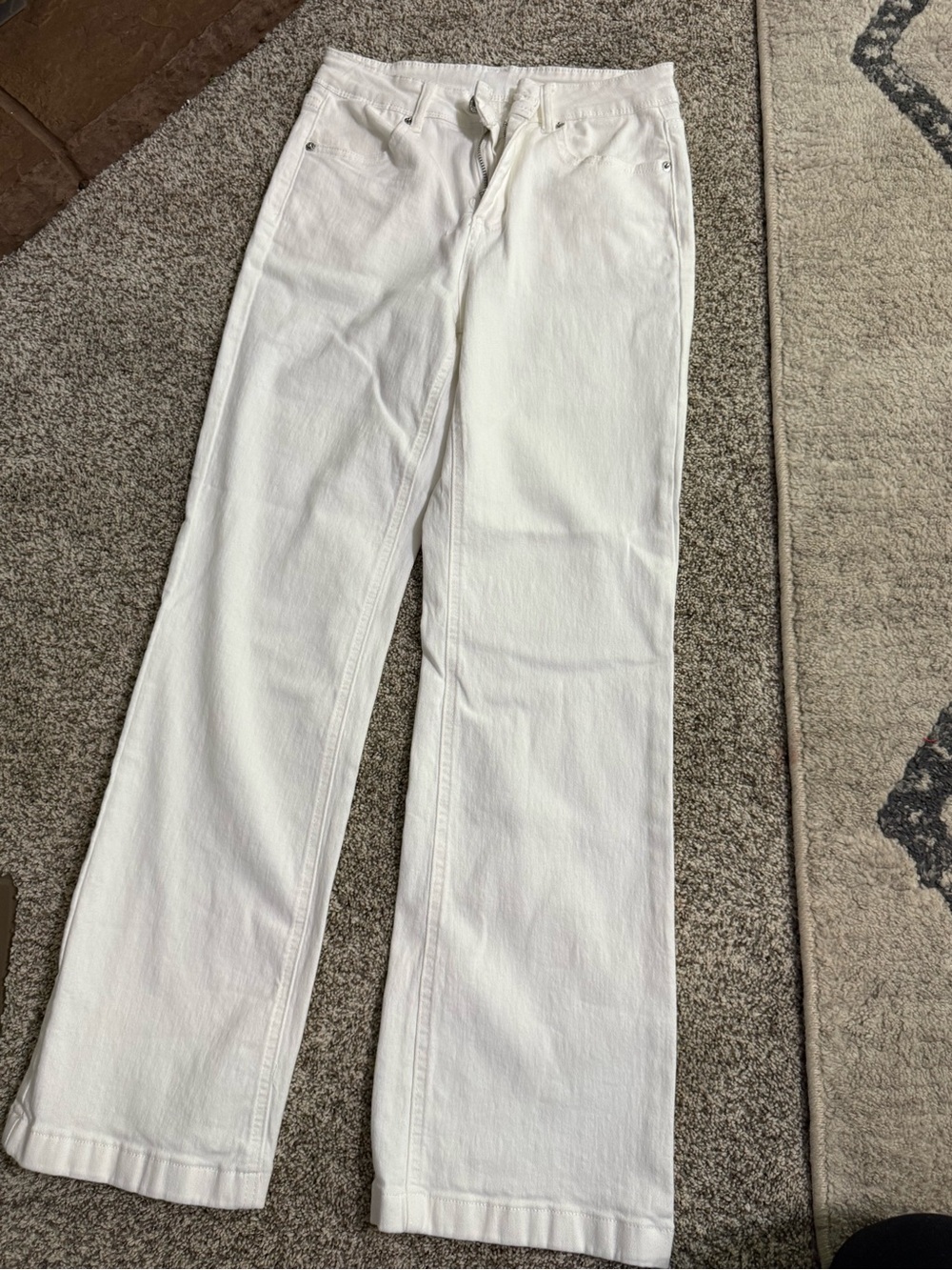 White Women's Straight-Leg Jeans